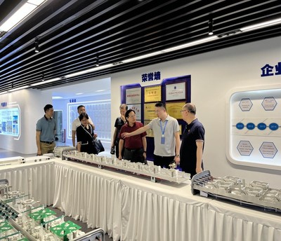 電子與通信工程學院赴黃埔區開展主題教育學習調研，探索創新教育綜合體發展新路徑
